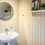 Gorgeous In With Sauna ブラーバンド